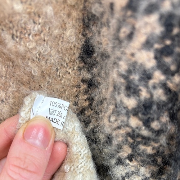 Plaid Tan and Black Women's Scarf - Picture 2 of 2